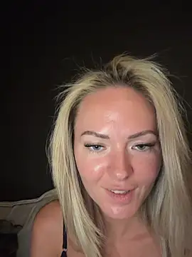 Kayla_Modelle96 Pertunjukan Webcam