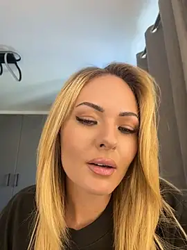 House_0f_Her-666 – Live XXX-chat