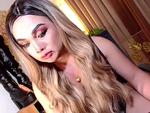 Misslexielore88 Show in webcam