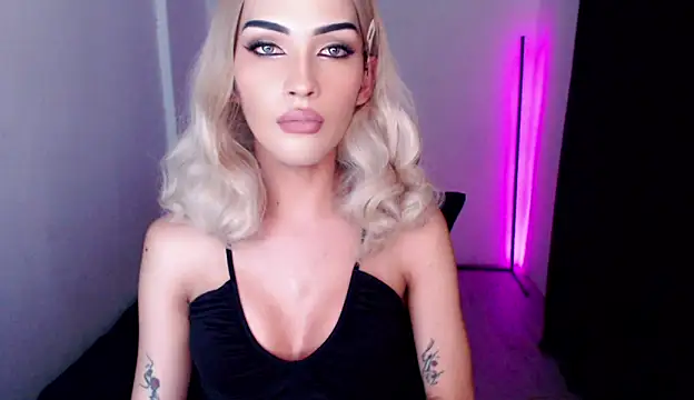 הופעת וובקאם של Alicegreenexx