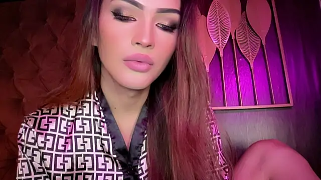 Alicegreenexx Show in webcam
