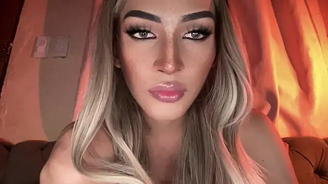 הופעת וובקאם של Alicegreenexx