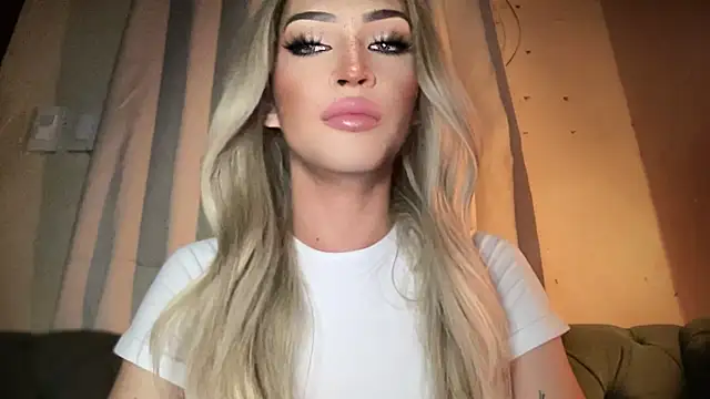 Alicegreenexx   网络视讯表演