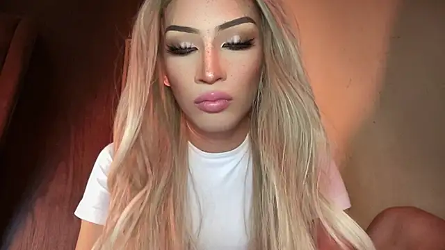 הופעת וובקאם של Alicegreenexx