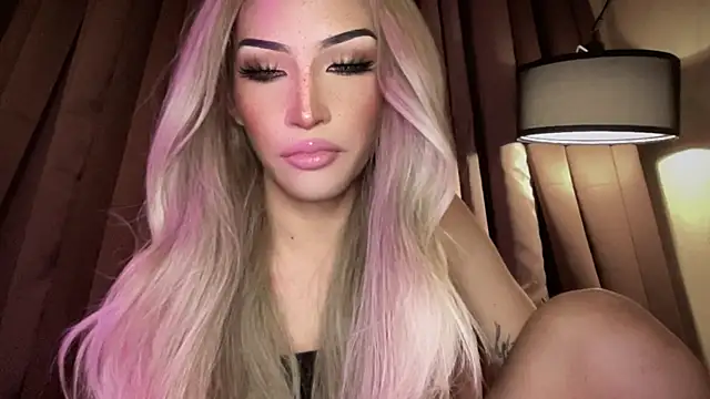 Alicegreenexx Adlı Modelin Web Kamerası Şovu