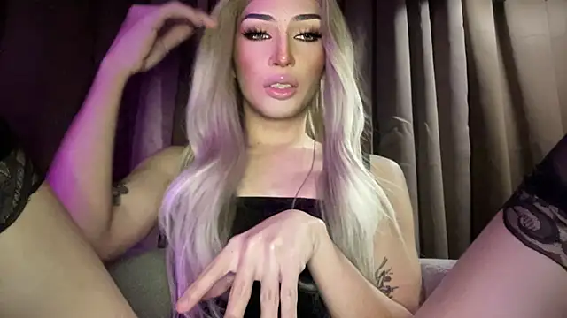 הופעת וובקאם של Alicegreenexx