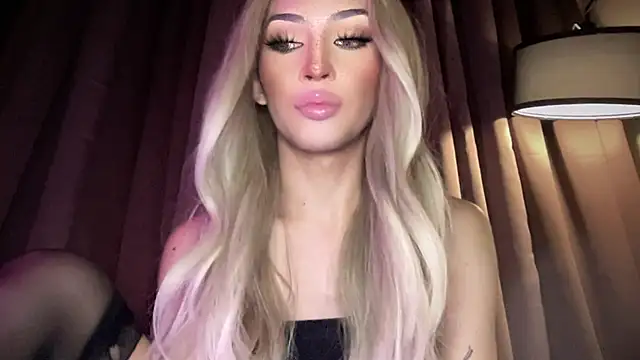 Alicegreenexx Шоу с уебкамера
