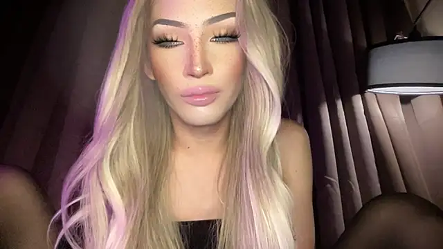 Alicegreenexx Шоу с уебкамера