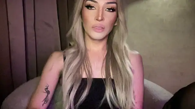 Alicegreenexx Шоу с уебкамера