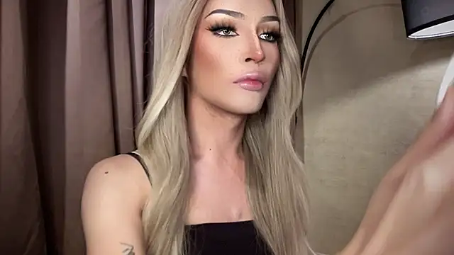 Alicegreenexx 在線直播表演