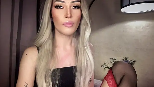 Alicegreenexx's Webcam Show