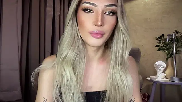 Alicegreenexx webkamerás műsora