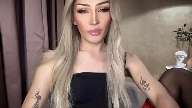 Alicegreenexx Show in webcam