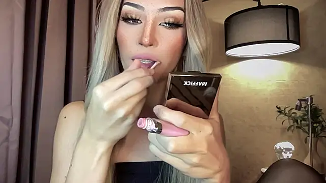 Alicegreenexx webcam show