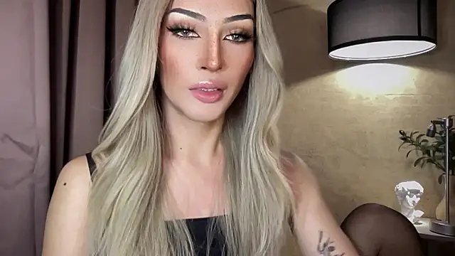 Alicegreenexx Adlı Modelin Web Kamerası Şovu