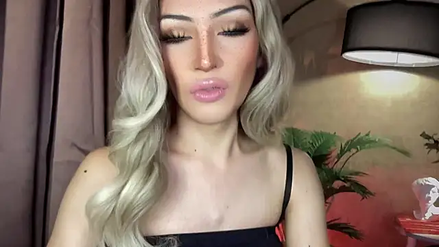 Alicegreenexx's Webcam Show