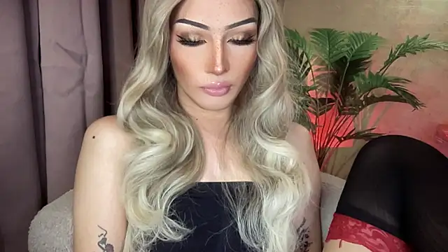Alicegreenexx's Webcam Show