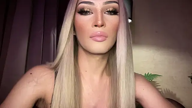 Alicegreenexx webkamerás műsora