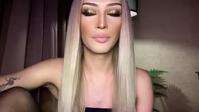 Alicegreenexx Show in webcam