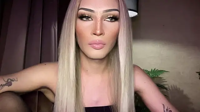 Alicegreenexx 在線直播表演