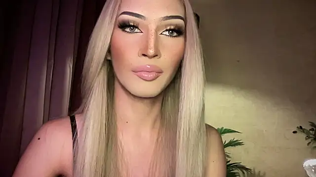 Alicegreenexx's Webcam Show