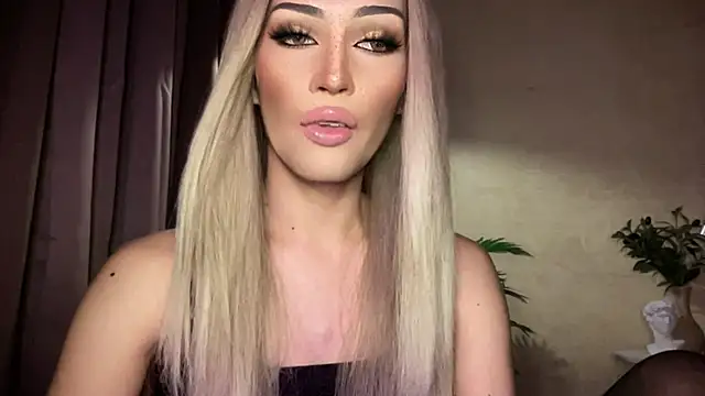 Alicegreenexx Adlı Modelin Web Kamerası Şovu