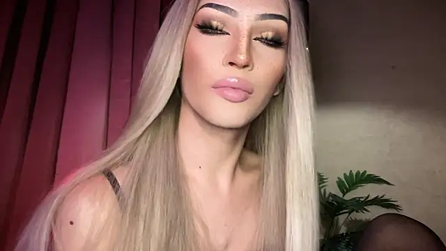 Alicegreenexx webcam show