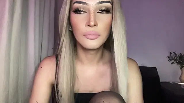 Alicegreenexx webkamerás műsora