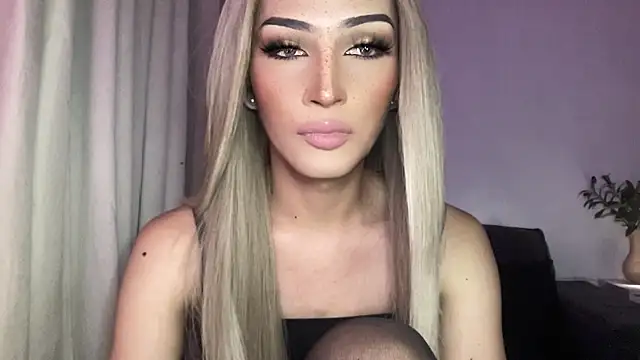Alicegreenexx Adlı Modelin Web Kamerası Şovu