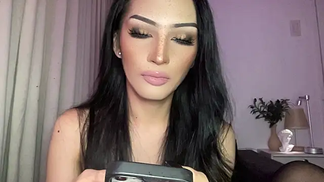 Alicegreenexx's Webcam Show