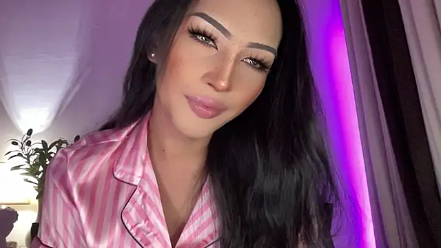 Alicegreenexx's Webcam Show