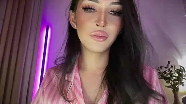 Alicegreenexx Adlı Modelin Web Kamerası Şovu