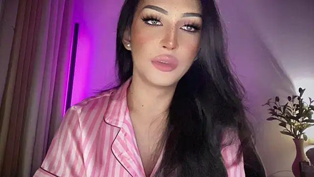 Alicegreenexx's Webcam Show