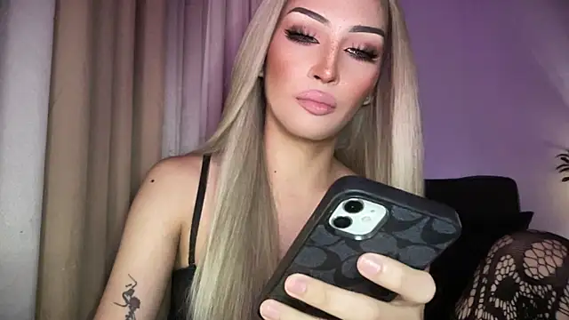 Alicegreenexx Adlı Modelin Web Kamerası Şovu