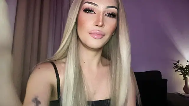 Alicegreenexx Шоу с уебкамера
