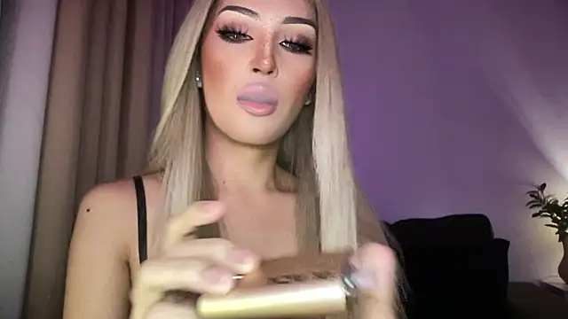 Alicegreenexx Webcam Show