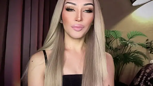 Alicegreenexx Show in webcam