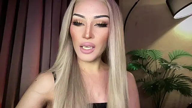Alicegreenexx Adlı Modelin Web Kamerası Şovu
