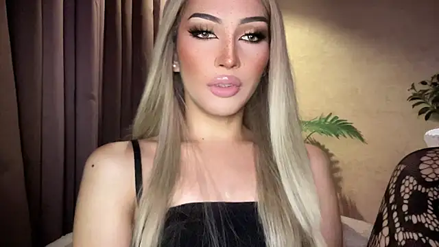 Alicegreenexx's Webcam Show