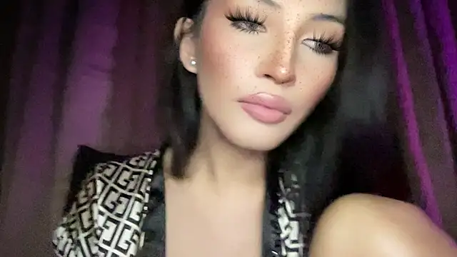 Alicegreenexx's Webcam Show