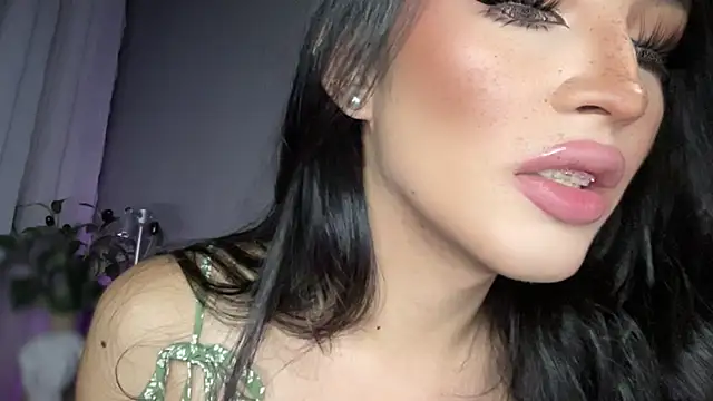 Alicegreenexx's Live XXX Chat