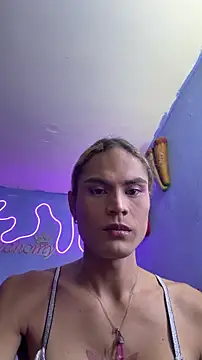 naho_loven Webbikameraesitys