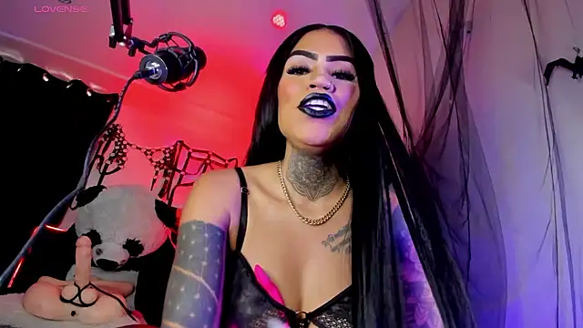Онлайн чат XXX deborah_tatto