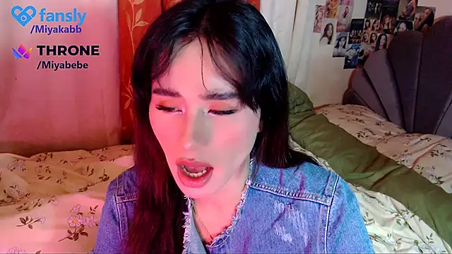 Show modela chakababe na web-kameri