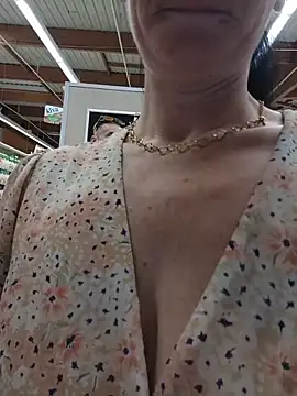 Chat +18 de caro252 ao vivo