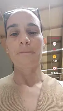 caro252's Webcam Show