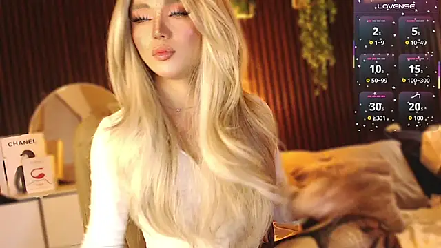 Saint_Laurentx's Webcam Show