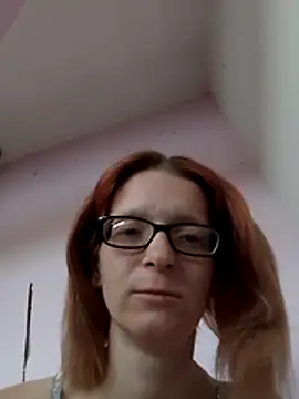 Sala de chat ao vivo de Hornybunny2025