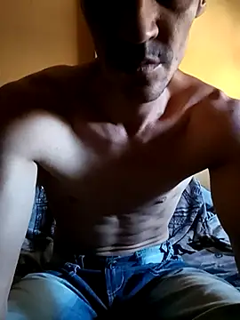 GhostLove8n Webbikameraesitys