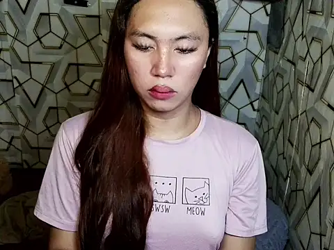 iloveyou_shy Show Webcam